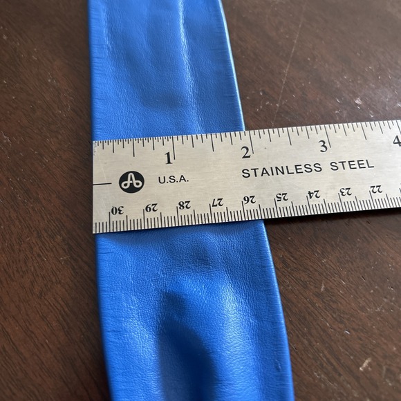 80's Leather Cinch Waist Slide Belt Silver Tone Oval Buckle USA Blue Size Medium - Picture 6 of 8